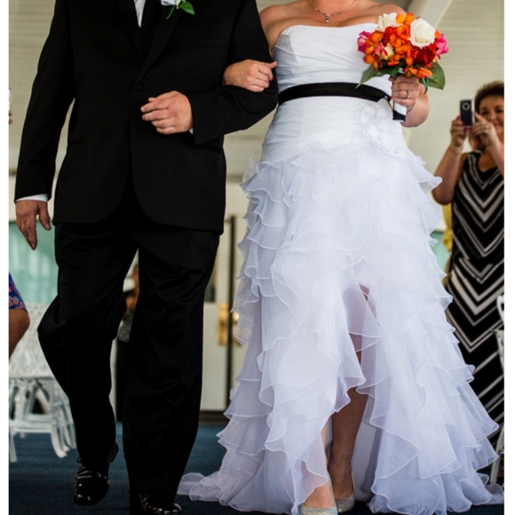 Unique!!! High-Low Cut, Strapless Sweetheart, Wedding dress - Picture 1 of 5